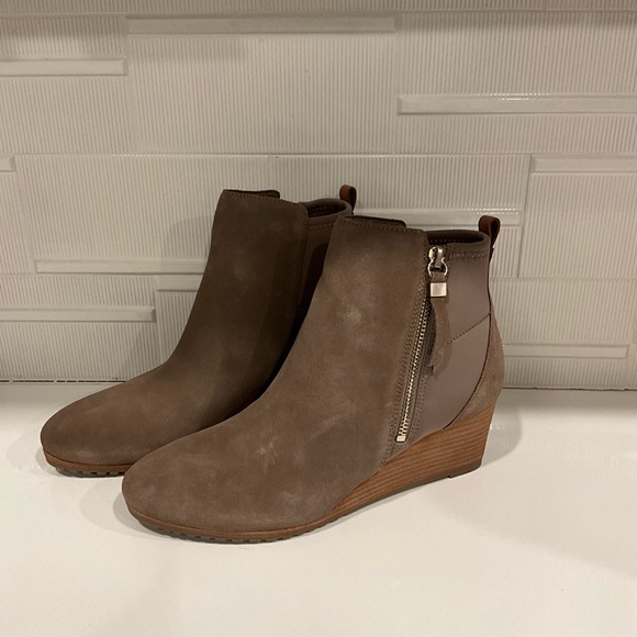 Dr. Scholl’s Countdown Wedge Bootie Women’s, Size 8.5M , Taupe Grey - New - Picture 6 of 9